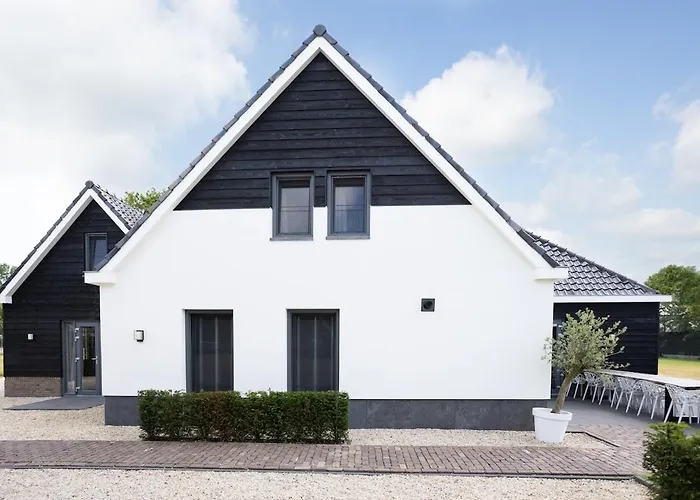 Compleet nieuw vakantiehuis Villa de Berken